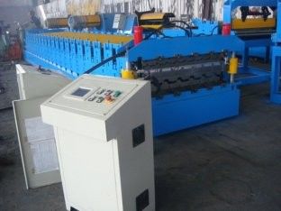 Il doppio strato su misura di 380V 50Hz per IBR &Corrugated il rotolo che forma la macchina